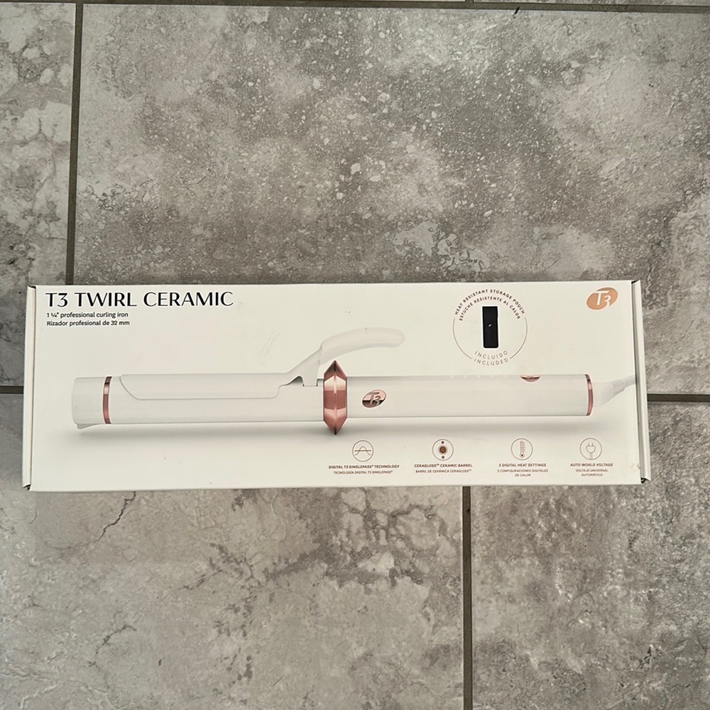 T3 ceramic curling iron 1 1/4”